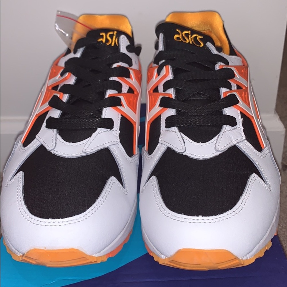 *BRAND NEW* ASICS GEL-KAYANO TRAINER - Picture 2 of 5